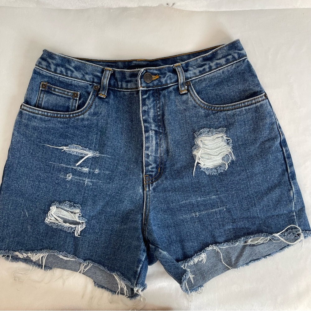 VINTAGE BILL BLASS Cut Off Distressed Denim Shorts Size 10